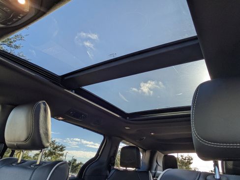 New 2026 Chrysler Pacifica Select image 18