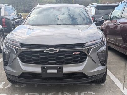 Used 2024 Chevrolet Trax RS