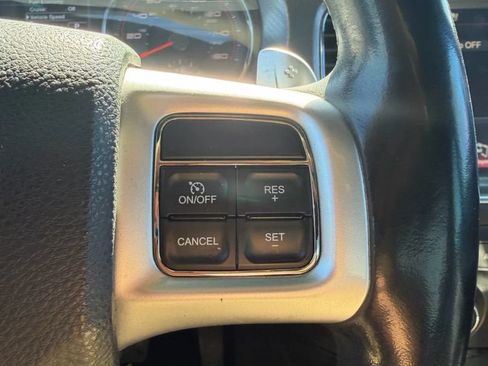 Used 2014 Dodge Charger R/T RWD image 18