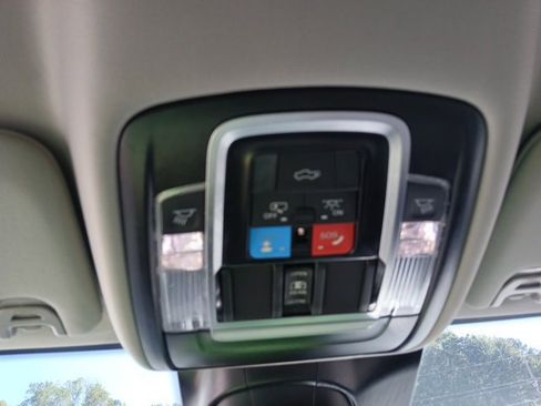 Used 2024 RAM 2500 Laramie w/ Safety Group image 47