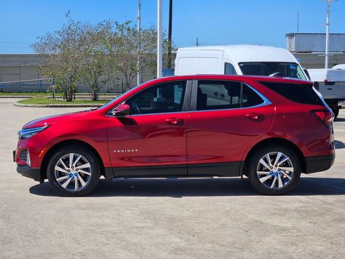 Used 2024 Chevrolet Equinox LT w/ LPO, Floor Liner Package image 7