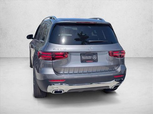 Used 2026 Mercedes-Benz GLB 250 image 8
