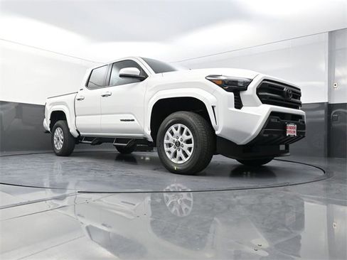 New 2026 Toyota Tacoma SR5 image 27