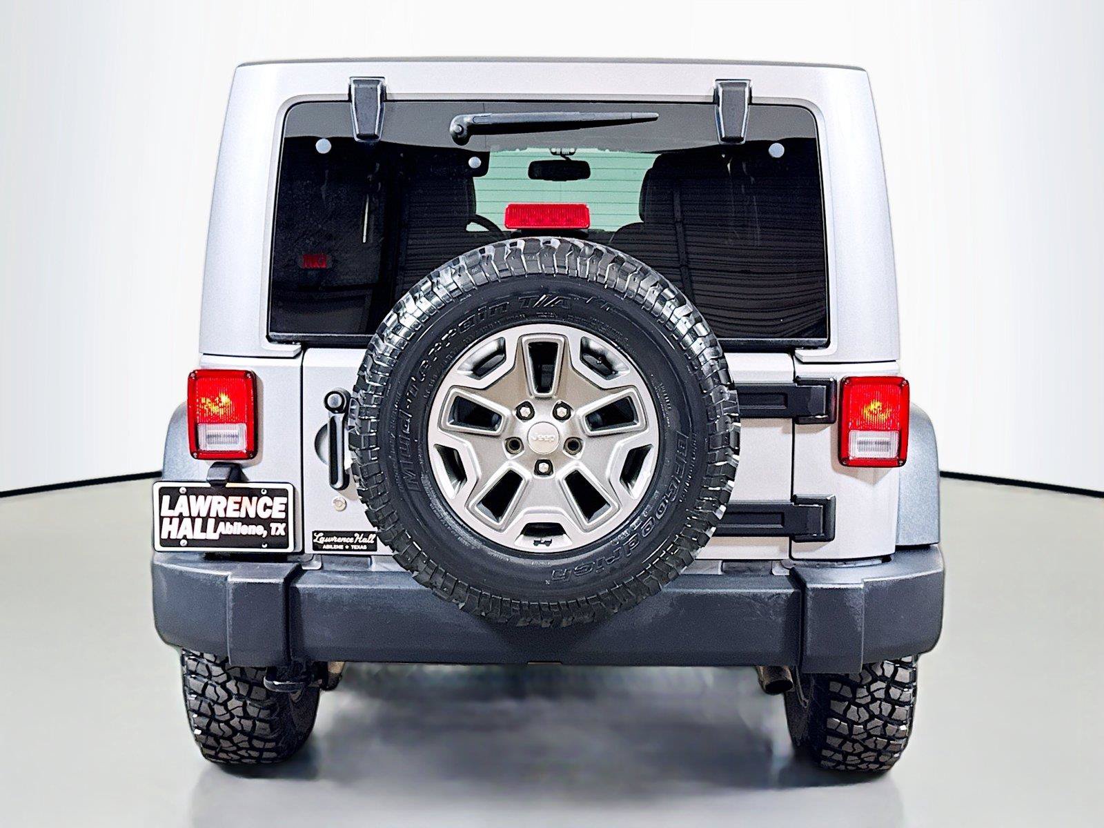 Used 2017 Jeep Wrangler Unlimited Rubicon AWD/4WD image 5