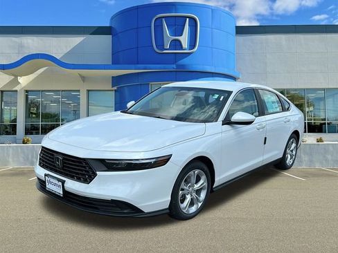 New 2025 Honda Accord LX image 3