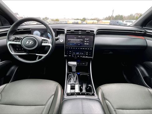 Certified 2023 Hyundai Santa Cruz Limited image 16