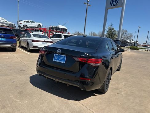 Used 2020 Nissan Sentra SV image 5