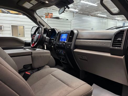 Used 2021 Ford F250 XLT AWD/4WD image 27