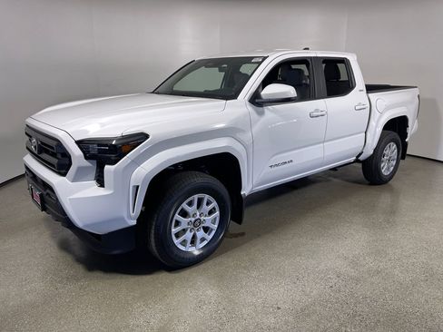 New 2026 Toyota Tacoma SR5 image 7