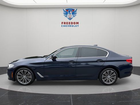 Used 2020 BMW 530i xDrive w/ Convenience Package AWD/4WD image 3