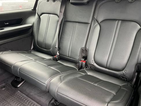 New 2026 Jeep Grand Wagoneer L Summit w/ Premium Group III image 15