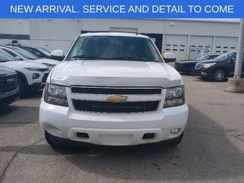 Used 2013 Chevrolet Tahoe LT w/ Luxury Package AWD/4WD image 13