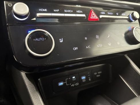 Used 2025 Hyundai Tucson SEL FWD image 28