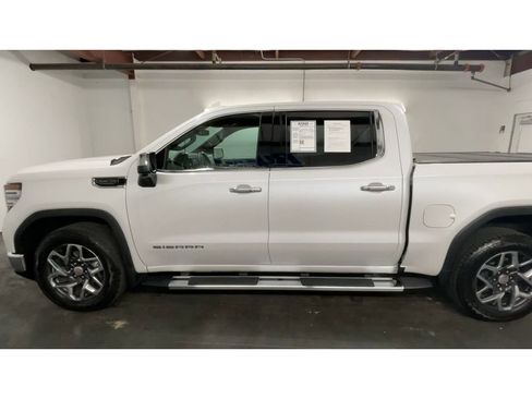 Used 2024 GMC Sierra 1500 SLT w/ SLT Premium Plus Package image 5