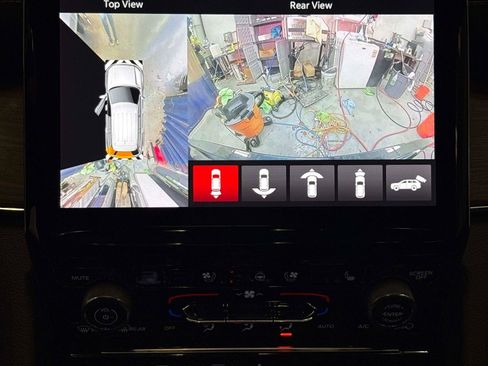 Used 2023 Jeep Grand Cherokee Summit w/ Advanced Protech Group IV image 18