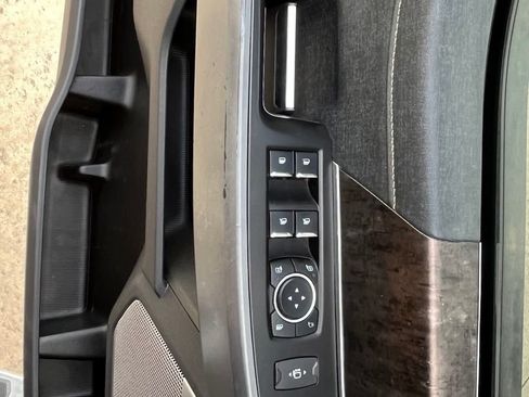 Used 2023 Ford F350 Lariat AWD/4WD image 10
