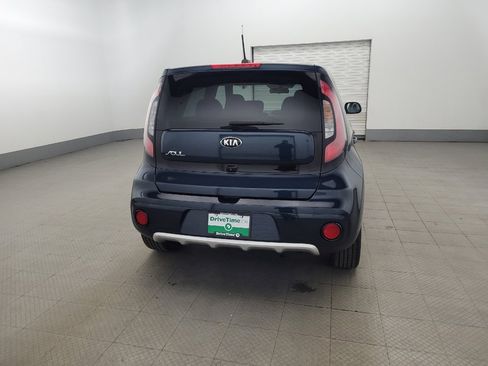 Used 2018 Kia Soul + FWD image 7