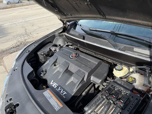 Used 2011 Cadillac SRX Luxury image 17