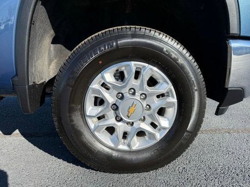 Used 2025 Chevrolet Silverado 3500 LTZ image 10