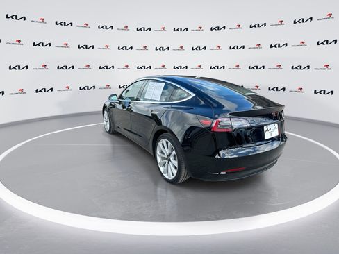 Used 2019 Tesla Model 3 Standard Range Plus image 6