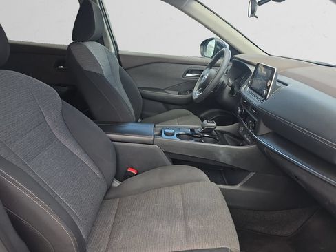 Used 2023 Nissan Rogue SV AWD/4WD image 15