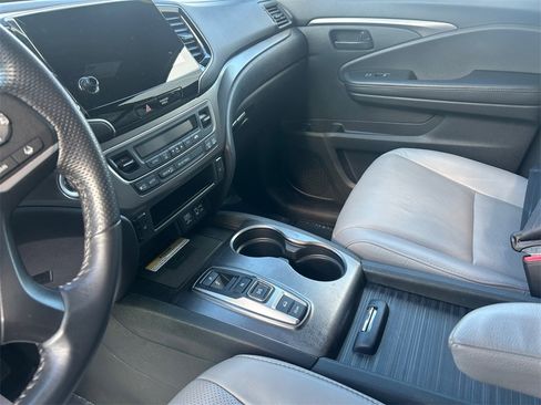 Used 2023 Honda Passport EX-L image 30