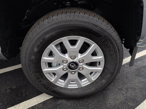 New 2025 Toyota Tacoma SR image 5