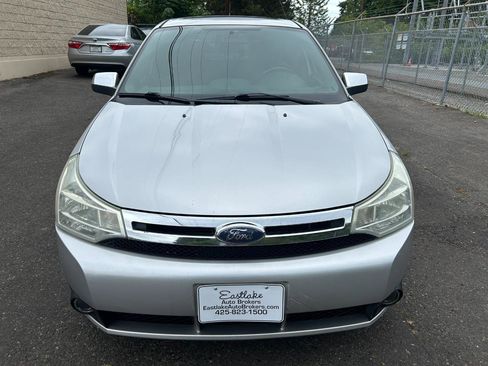 Used 2009 Ford Focus SEL FWD image 2