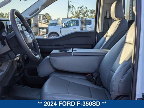 New 2024 Ford F350 XL w/ XL Chrome Package image 15