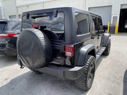 Used 2017 Jeep Wrangler Unlimited Sport w/ Quick Order Package 24S AWD/4WD image 2