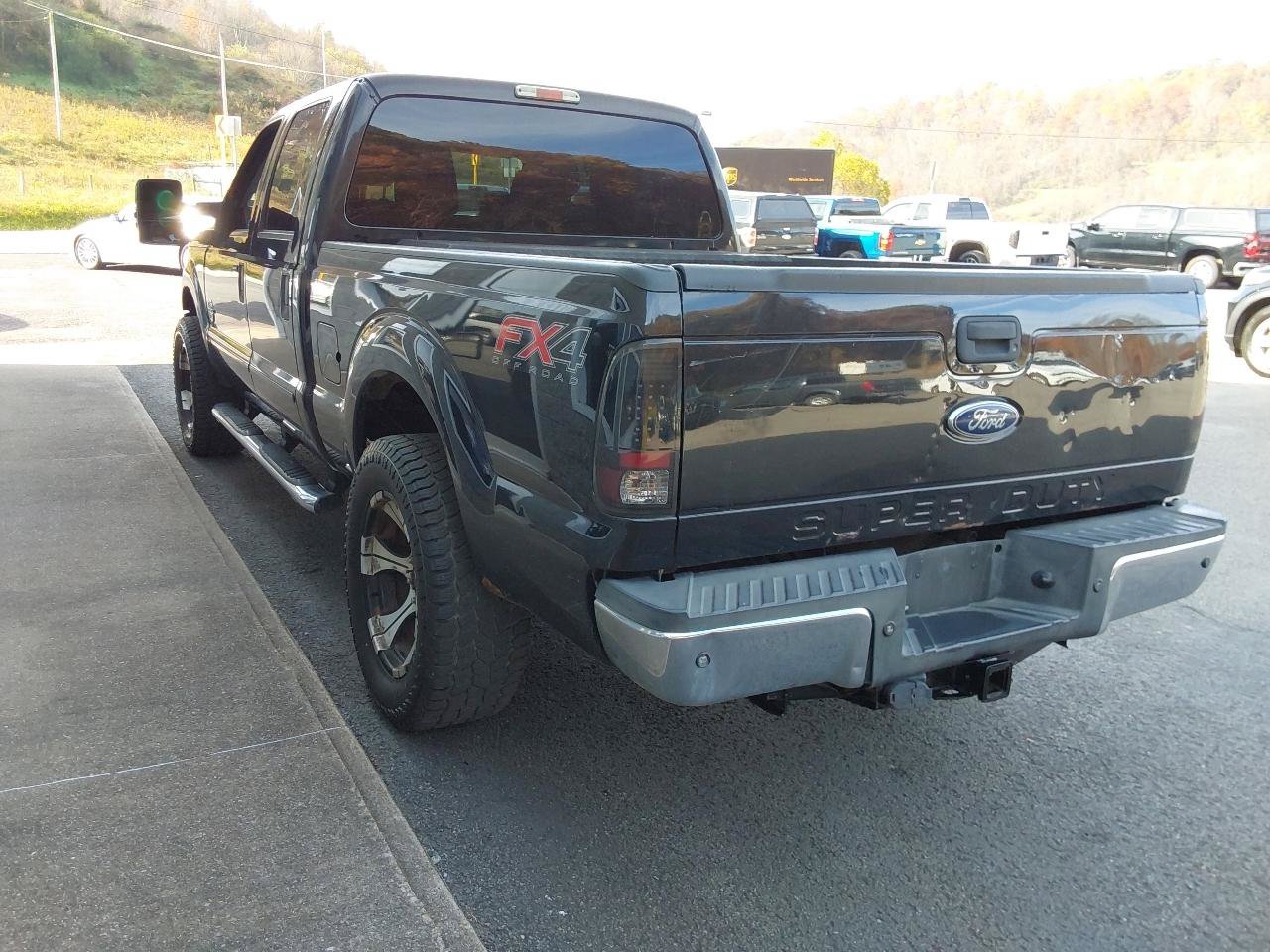 Used 2015 Ford F250 XLT w/ XLT Value Package AWD/4WD image 5