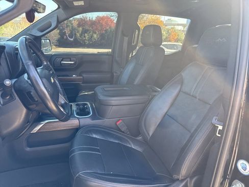 Used 2020 Chevrolet Silverado 1500 High Country w/ Technology Package image 11