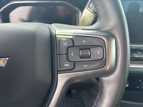 Used 2024 Chevrolet Silverado 1500 LT image 38