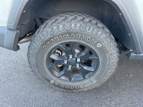 Used 2022 Jeep Wrangler Sport AWD/4WD image 13