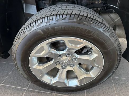 Used 2021 RAM 1500 Big Horn AWD/4WD image 6