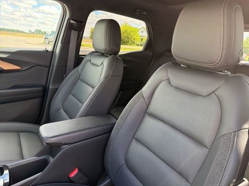 Used 2023 Chevrolet TrailBlazer ACTIV w/ Sun and Liftgate Package AWD/4WD image 15
