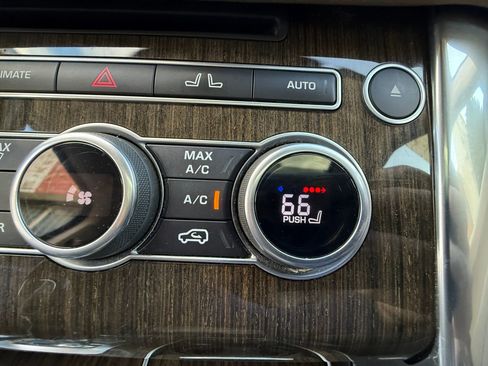 Used 2017 Land Rover Range Rover Sport HSE image 26