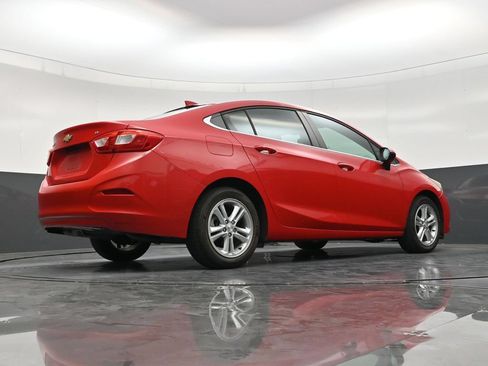 Used 2017 Chevrolet Cruze LT w/ Convenience Package FWD image 25