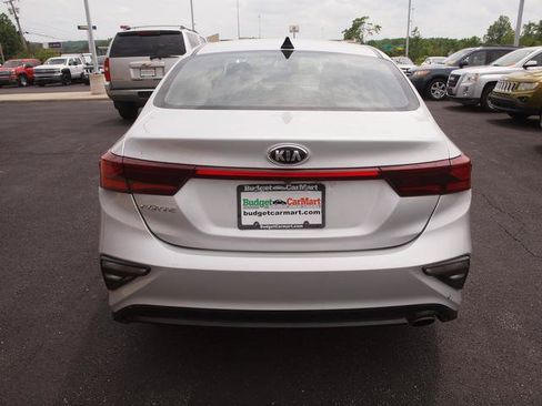 Used 2019 Kia Forte LXS FWD image 2