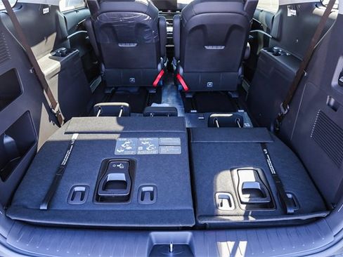 New 2026 Kia Carnival SX Prestige image 24