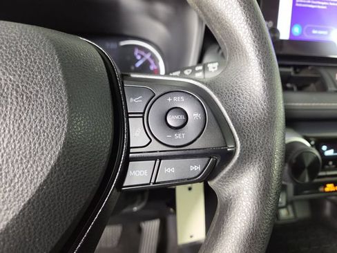 Used 2024 Toyota RAV4 LE AWD/4WD image 23