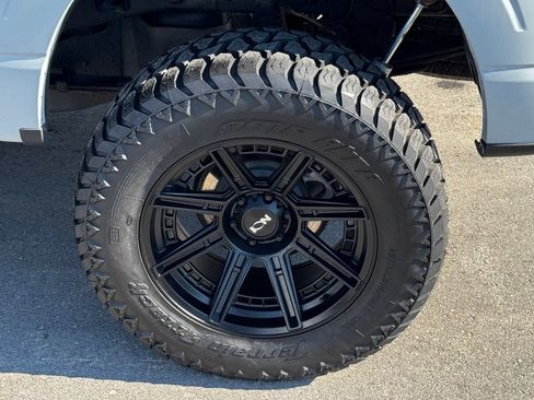 Used 2023 Ford F150 Lariat w/ Equipment Group 502A High AWD/4WD image 43