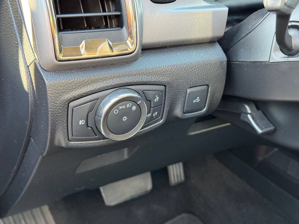 Used 2022 Ford Ranger XLT w/ Equipment Group 301A Mid RWD image 10