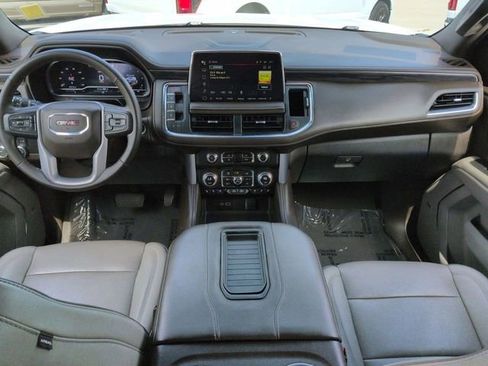 Used 2023 GMC Yukon SLT image 15