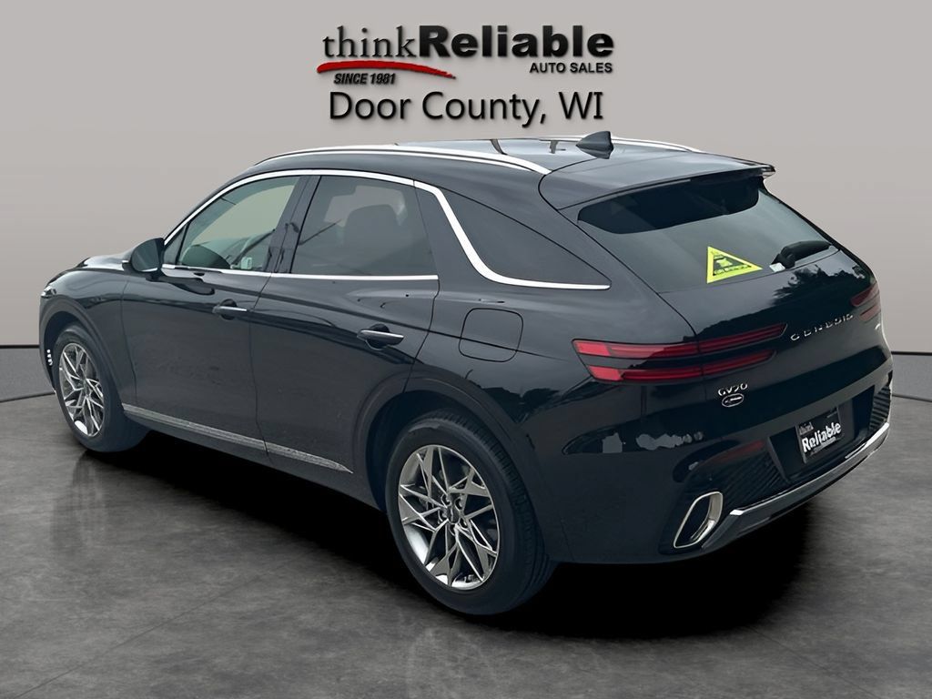 Used 2025 Genesis GV70 2.5T AWD/4WD image 3