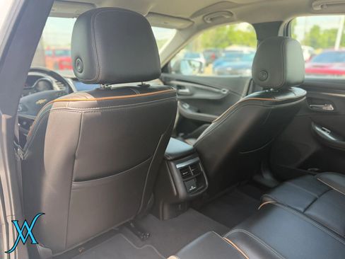 Used 2019 Chevrolet Impala Premier FWD image 15