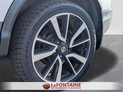 Used 2018 Nissan Rogue Sport SL image 31