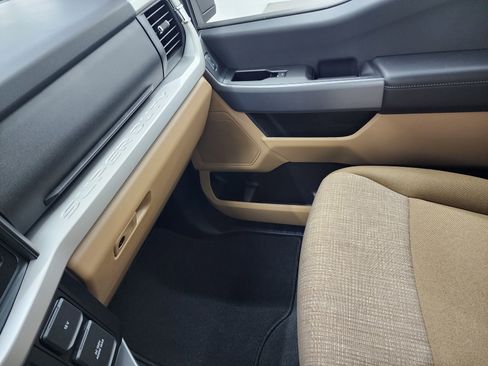 Used 2024 Ford F250 XLT image 13