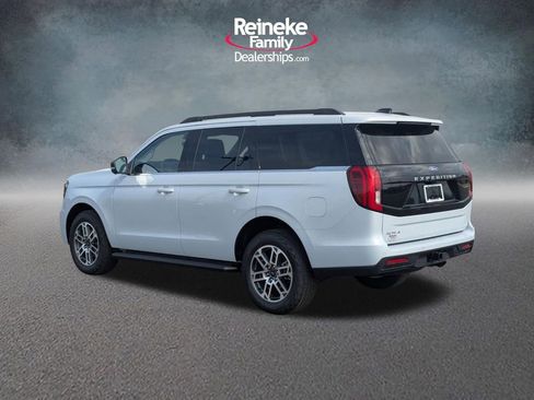 New 2026 Ford Expedition Active AWD/4WD image 8