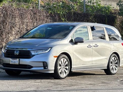 Certified 2023 Honda Odyssey EX-L image 9